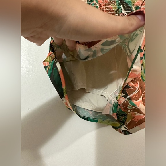 Offline by Aerie Real Me Floral Smocked Running Shorts Summer Womens Size M - Picture 3 of 5